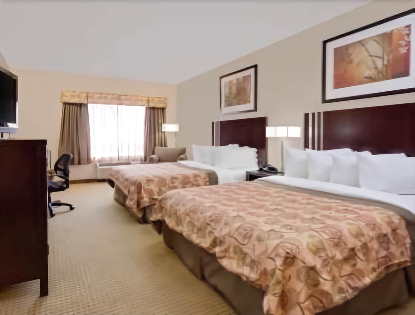 Ramada By Wyndham Lac La Biche Eksteriør billede